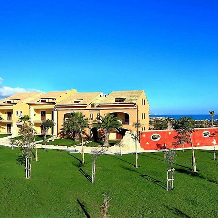 Marina Di Cala Del Sole Hotel Licata Buitenkant foto